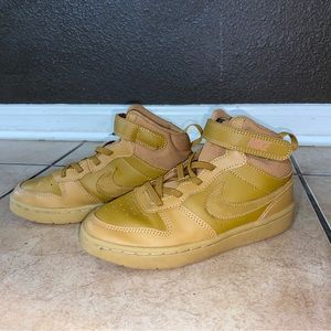 ‼️SOLD‼️Gold Nike Shoes